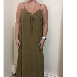 MAXI OLIVE RUCHED DRESS